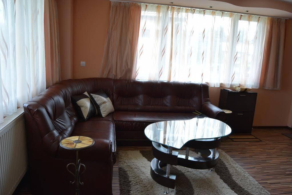 Mariana Apartment Pavel Banya Ngoại thất bức ảnh